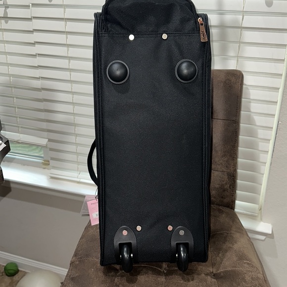 Juicy Couture luggage β¨πβ¨ - Picture 3 of 5